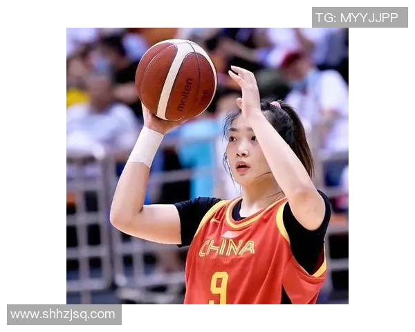 李梦素颜训练遭球迷心疼劝退却坚定选择继续拼搏再战篮球之路